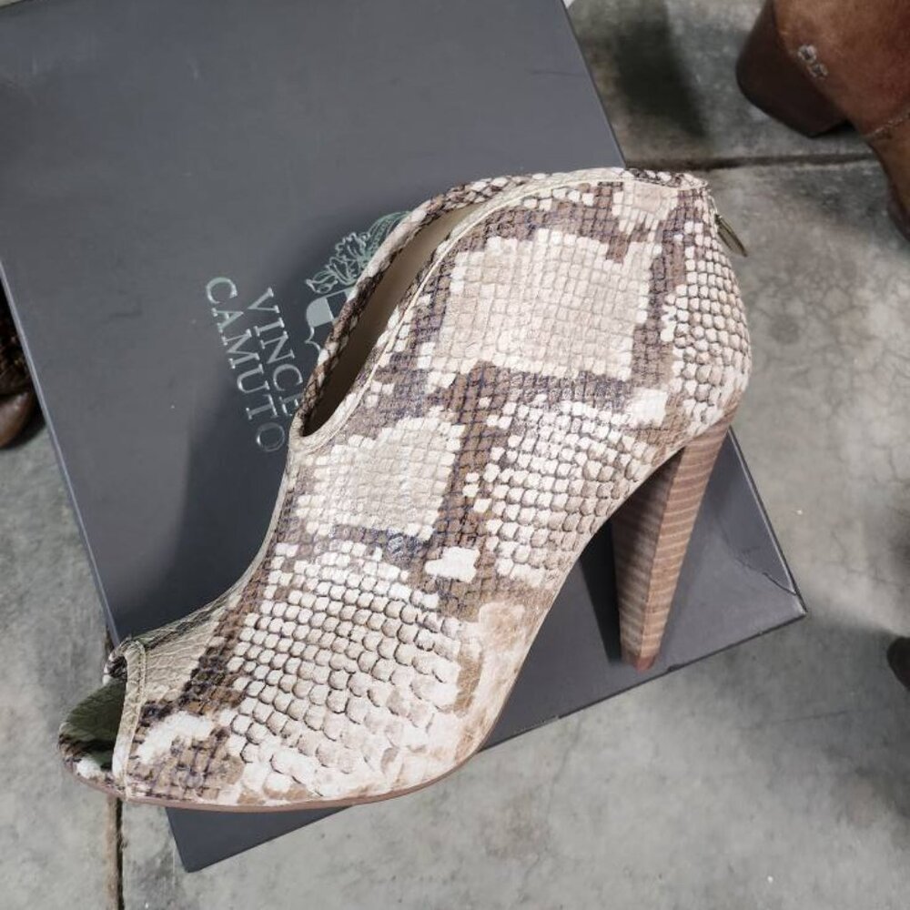 Gorgeous! Only Worn Once! Vince Camuto Open Toe H… - image 1